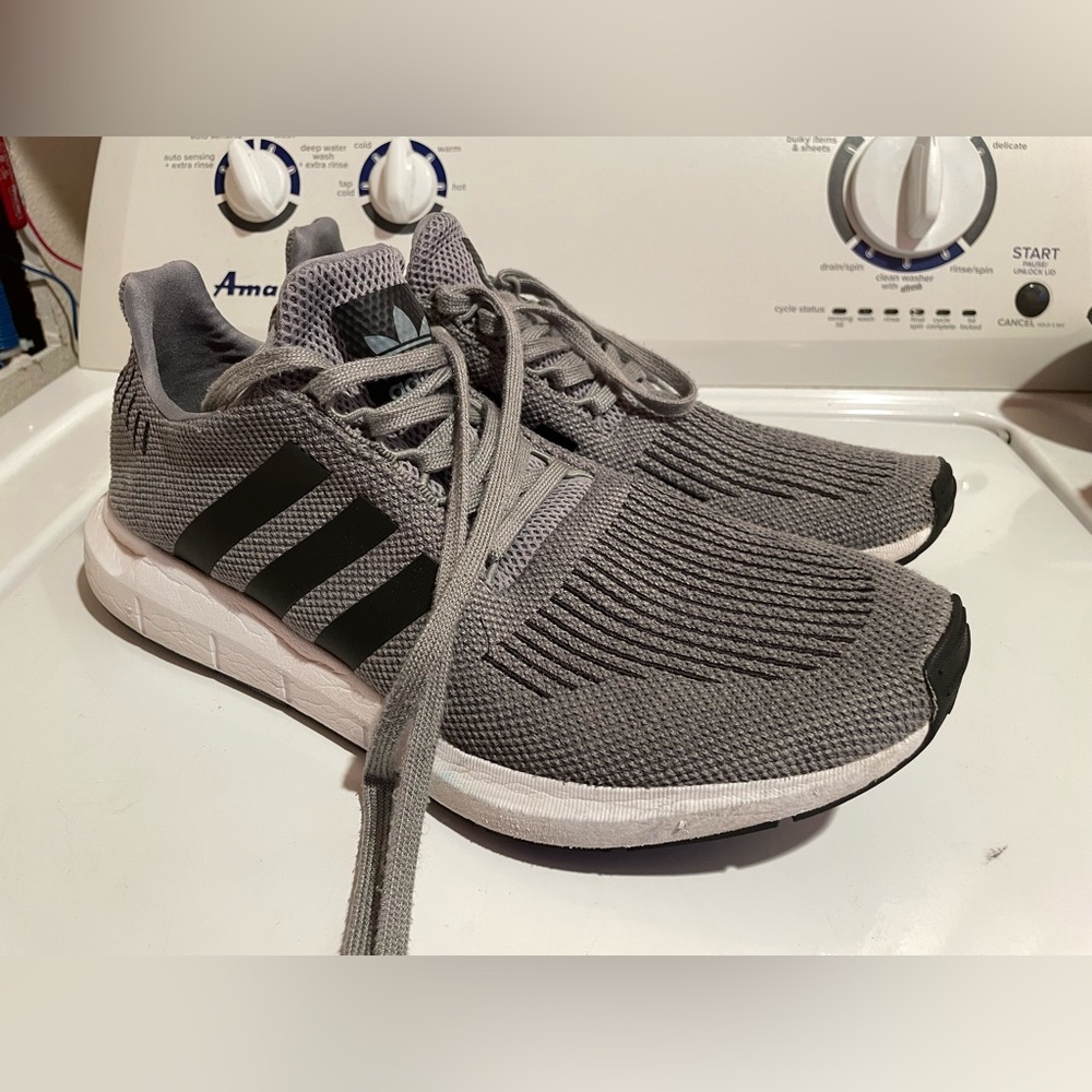 Adidas Swift Run 1.0